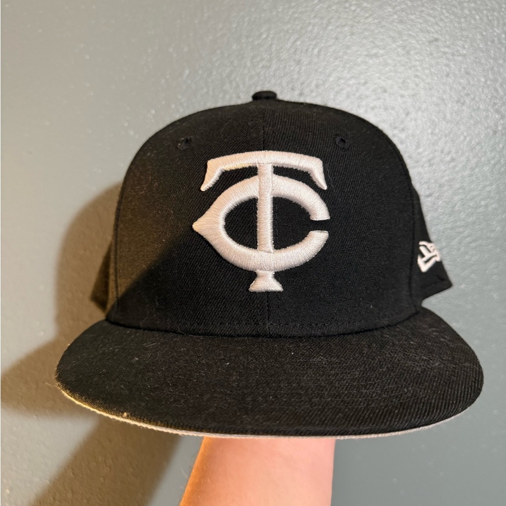 Minnesota Twins Black Baseball Cap